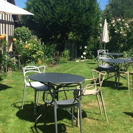 オンフルール La Maison De La Plage - La Cerisaie Bed & Breakfast エクステリア 写真