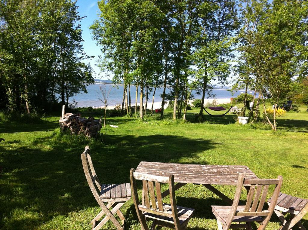オンフルール La Maison De La Plage - La Cerisaie Bed & Breakfast エクステリア 写真